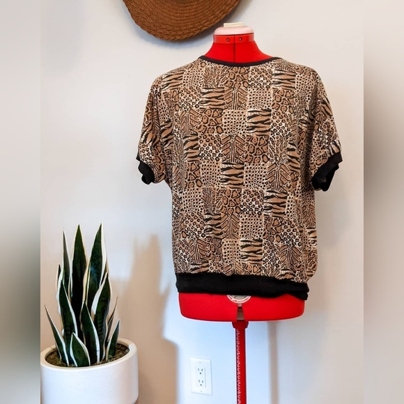 H.E.R Animal Print Tee - Size Medium - Picture 2 of 2
